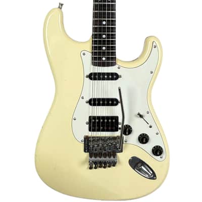 Fender Japan 72 Reissue Stratocaster 1984-1987 - Vintage White image 1