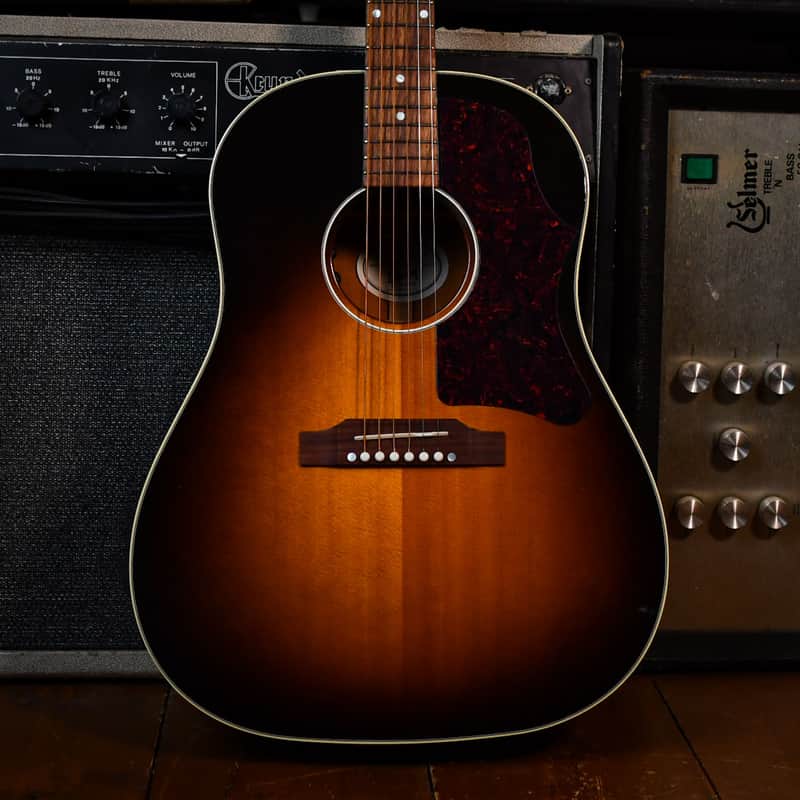 Gibson J-45 Standard