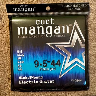 Curt Mangan 9.5-44 Nickel Wound Fusion Matched Strings ( 2 sets and 3 singles , Unopened ) image 2