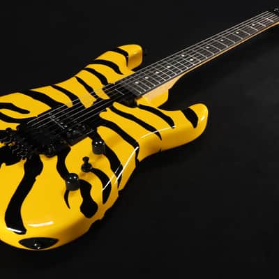 Jackson Pro Origins 1985 San Dimas SD1 Electric Guitar Ebony Fingerboard - Yellow Bengal 691 image 3