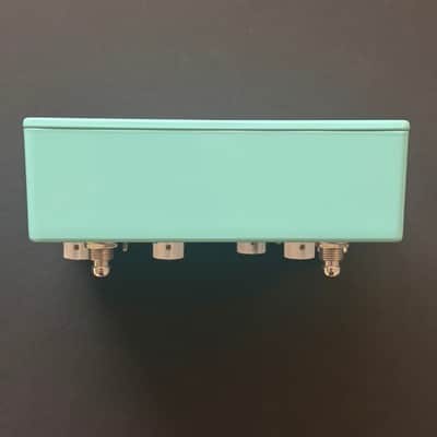 Crazy Tube Circuits White Whale V2 Analog Spring Reverb and Tremolo - Blue image 5