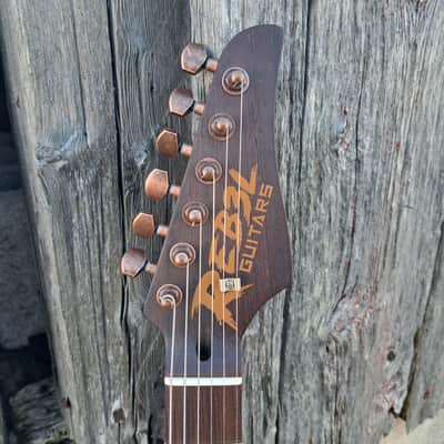 REB3L GUITARS tulip 2024 - matte Bild 3
