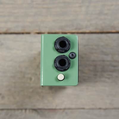 Radial StageBug SB-2 Passive Direct Box for Bass & Keys MINT image 4