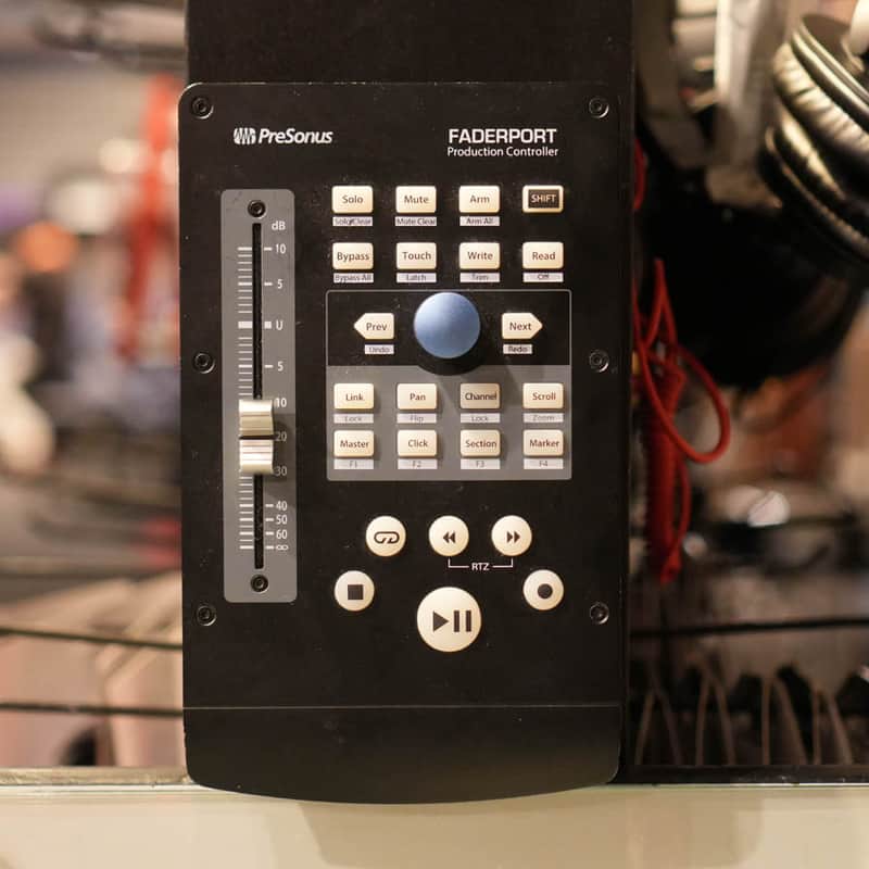 PreSonus Faderport USB DAW Transport Controller with Motorized
