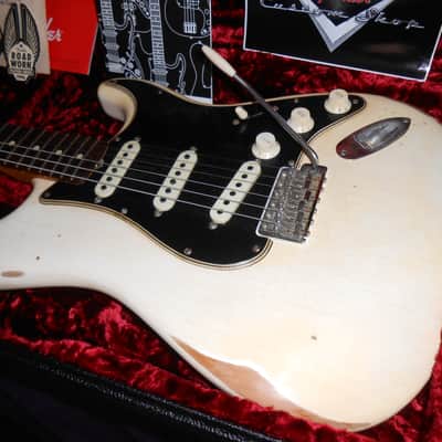 Fender Road Worn 2009-2015 - Olympic White w/ Custom Shop Ancho Poblano hand-wound pickups & CS case image 2