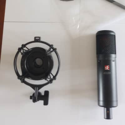 sE Electronics sE2200 Large Diaphragm Cardioid Condenser Microphone 2019 - Present - Black image 2