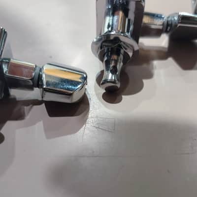 Fender 6 In-Line Tuning Heads - 2 Pin - Chrome image 8