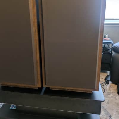 Matched Cerwin Vega D9 1980's - Walnut image 2