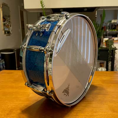 Gretsch Renown 5.5x14 Snare (1962) Blue Sparkle image 17