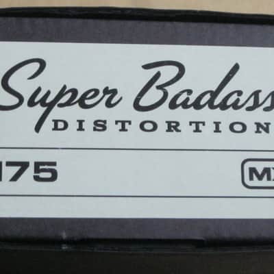 lightly handled - some imperfections MXR EMPTY BOX ONLY for M75 Super Badass Distortion (NO pedal / NO paperwork) specifically from 2015 (2010s - 2020s) - BOX: Black Cardboard / LABEL: Light Gray & Black/ GRAPHIC: Silver image 20