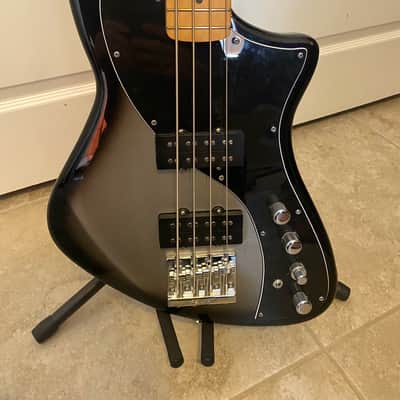 Fender Player Plus Active Meteora Bass 2022 - Present - Silverburst image 3