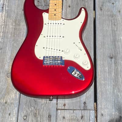MASTER CERTIFIED: 2009 Fender American Standard Stratocaster – Candy Apple Red – Pro Setup – $1399 USD | FREE SHIPPING | Fender Hardshell Case image 1