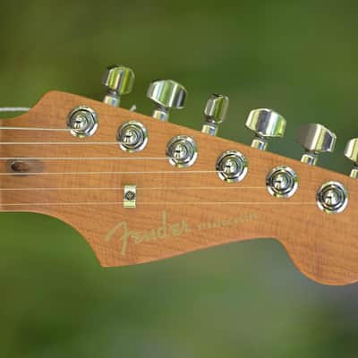 Fender 70th Anniversary Ultra Stratocaster® HSS - Amethyst image 2