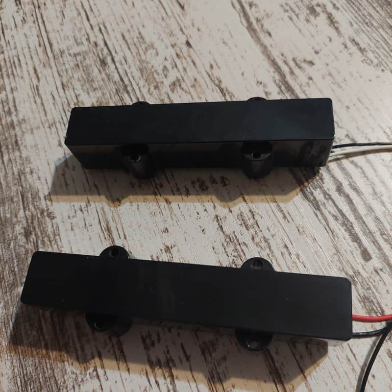 Rogue Passive 5 string Jazz Bass Pickup Set 4K image 1