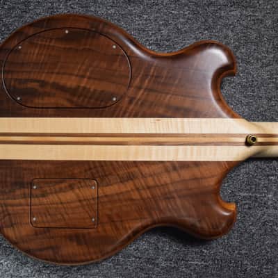 Alembic Stanley Clark "Retro" Bass *NOT Pre-Owned image 6