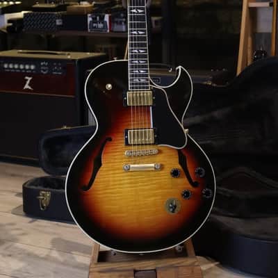 Gibson Es137 Custom Tri-Burst 2003 image 2