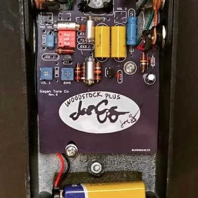 scratched up but awesome. Woodstock PLUS, jimi inspired wah, w/power jack image 6