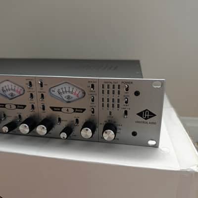 Universal Audio 4-710d 4-Channel Microphone Preamp 2010 - Present - SIlver 4710 image 6