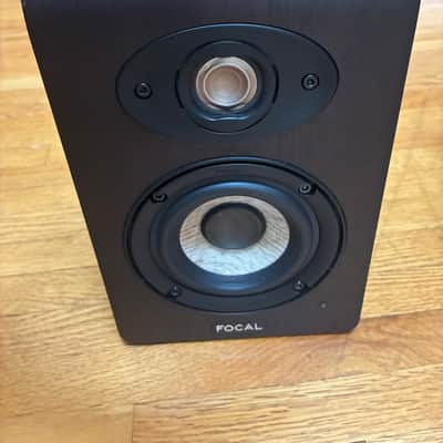 Focal Shape 40 Powered Studio Monitor Pair – Made in France Excellent Condition image 3