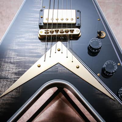 GIBSON USA Custom Shop M2M Flying V Custom "Cobra Burst + Ebony" (2026) image 6