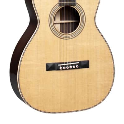 Martin 012-28 Modern Deluxe w/case image 2