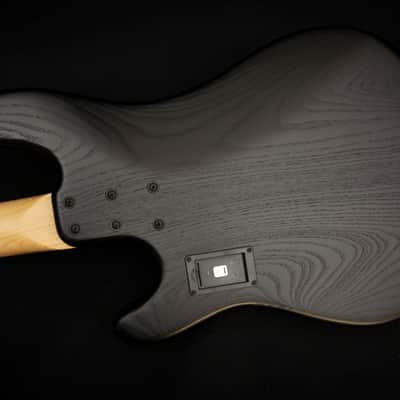 Sandberg California II Vs 4 Matt Black Finish / Ash body / Maple Neck / 7.9 pounds / 50538 image 4