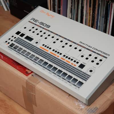 Dinsync RE-909 Drum Machine Kit with Case TR-909 Clone image 1