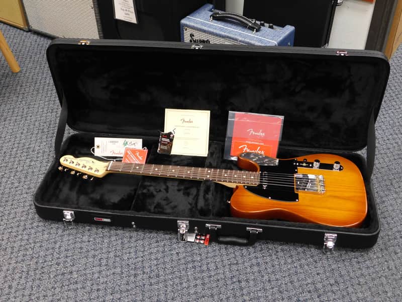 Fender American Performer Telecaster with Hard Shell Case MINT!