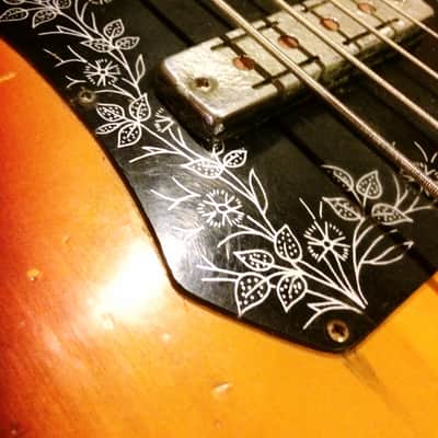 Super RARE 1965 Teisco Eb110 (tulip bass) MIJ image 4