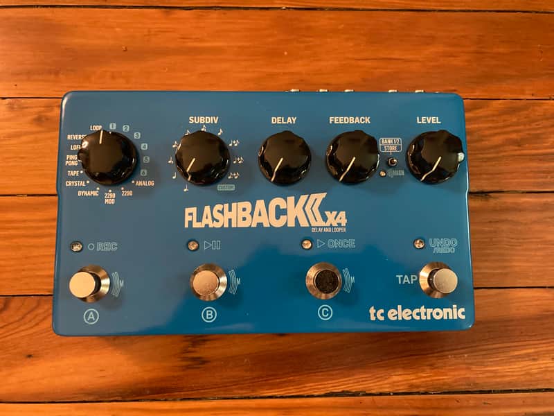 TC Electronic Flashback X4 Delay & Looper 2011 - 2019 - Blue image 1