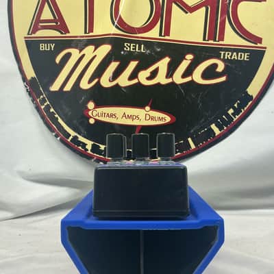Catalinbread Sinkhole Modulated Ethereal Reverb Pedal with Box image 5