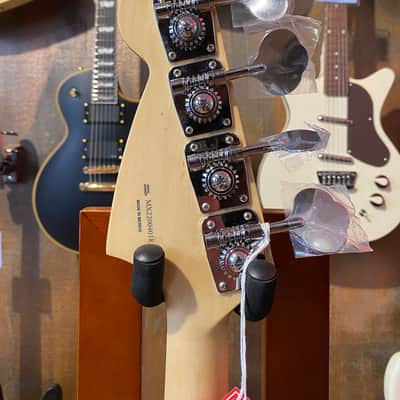 Fender Limited Edition Mustang PJ Bass Short-Scale SFG image 5