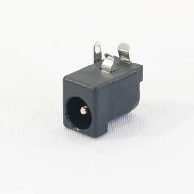 Cliff Electronic Components DC Power Jack FC68148 DC10A (Pkg. of 100) Bild 2