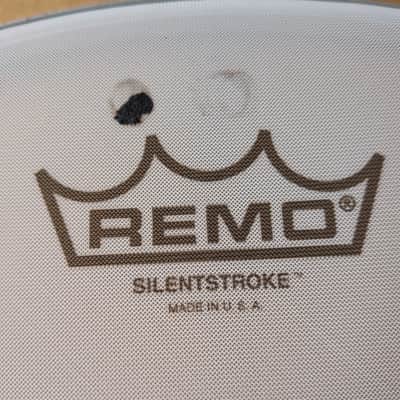 Remo Silentstroke Floor Tom or Bass Drum Head 16" with Evans and Remo Impact Patches 2010s - White image 3
