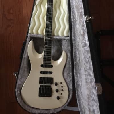 Samick Strat Neck Thru 80's Pearlescent Cream image 4
