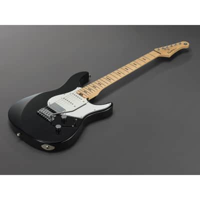 Yamaha Pacifica Standard Plus Electric Guitar - Maple Fingerboard, Black image 2