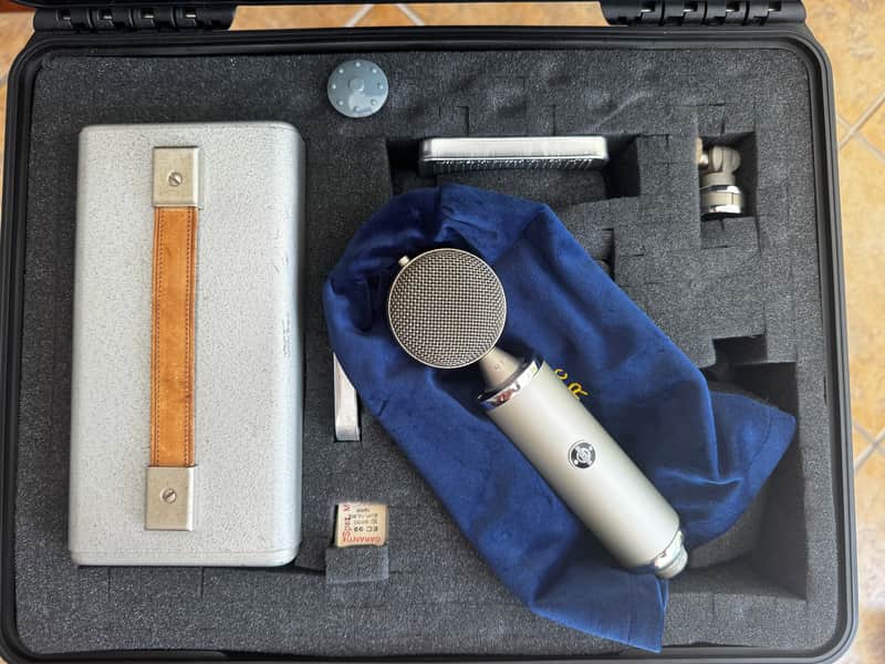 Original 1950s Neumann/ Gefell CMV 563 Valve Microphone image 1