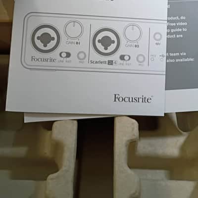 Focusrite Scarlett 2i4 USB Audio Interface – Original Box – One Owner image 6