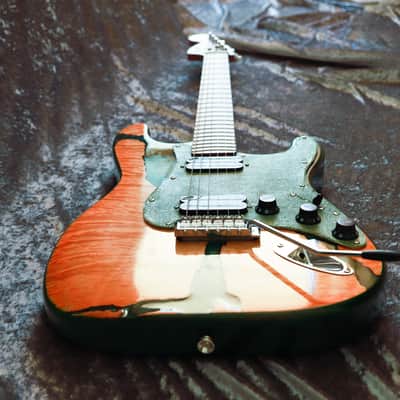 GB Liuteria Traditional Strato orange maple and green resin image 4