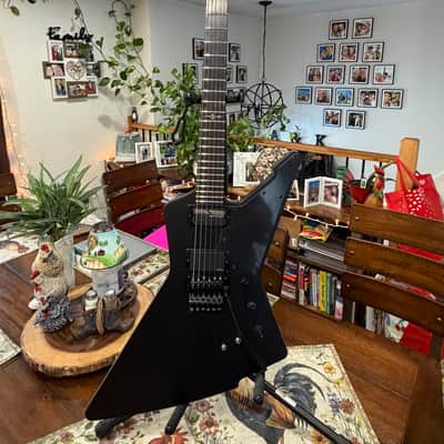 Schecter Jake Pitts Signature E-1 FR S Sustainiac - black finish over ash body, MINT image 1