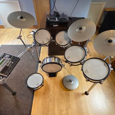 Roland TD-20KX V-Drums Electronic Drum Kit TD-20X Module W/4 Toms KD-140