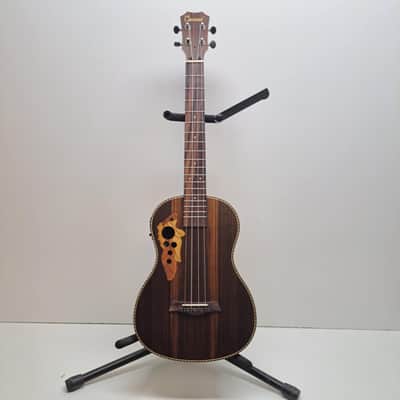 Caramel CB500 4-String Electric Ukulele (China) - Natural image 3