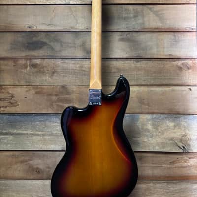 Squier Classic Vibe Bass VI 3-Tone Sunburst image 14