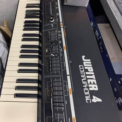 Roland Jupiter 4 49-Key Synthesizer 1978 - 1982 - Black