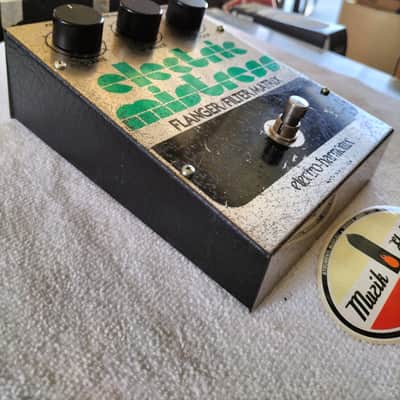 Electro-Harmonix "Electric Mistress" Flanger/Filter Matrix image 3