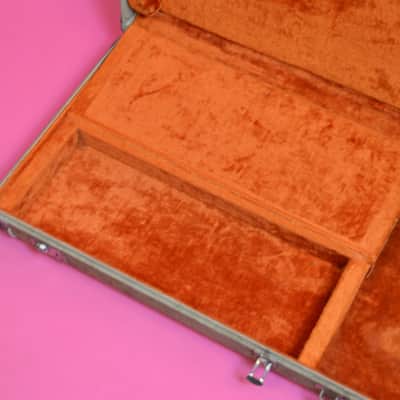 Vintage 1963 Fender Jazzmaster / Jaguar Hard Case - White Tolex - Rare Custom Color Case!  Pre-CBS Strat image 7