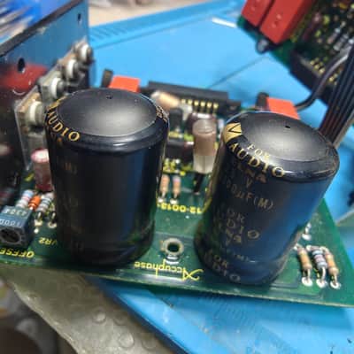 Accuphase C-280 - Gold image 4