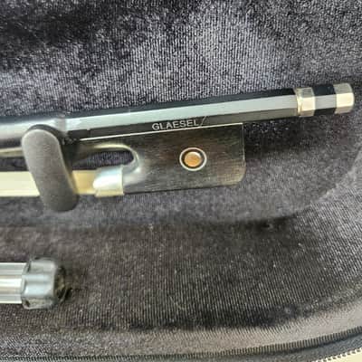 Mint Open Box Krutz 400 Series Model A840 15.5" Step Up Viola w/ Case and Bow image 14
