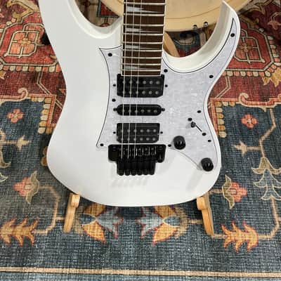 Ibanez RG Standard RG450DXB Electric Guitar - White image 3