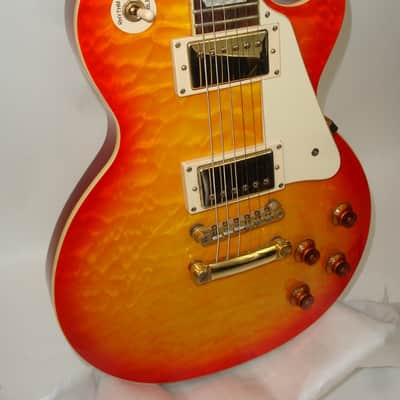 2009 Epiphone Les Paul Ultra Electric Guitar, Rosewood Fingerboard, Gold Hardware, Cherry Sunburst w/ Case image 3